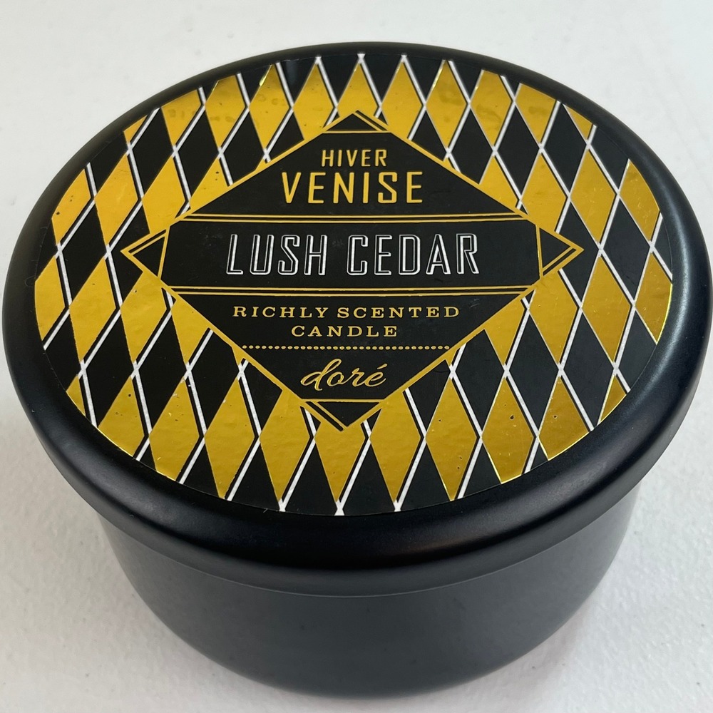 Hiver Venise Dore Lush Cedar Richly Scented Candle Black Gold Accent 3 Wick 15oz